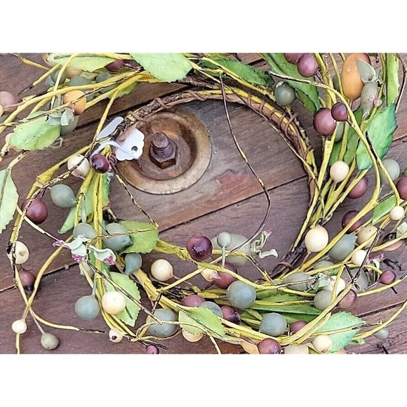 Lot 7 Pip Berry Vine Napkin Candle rings 2.5” & 4.5" opening Red Burgundy Green - Picture 8 of 8